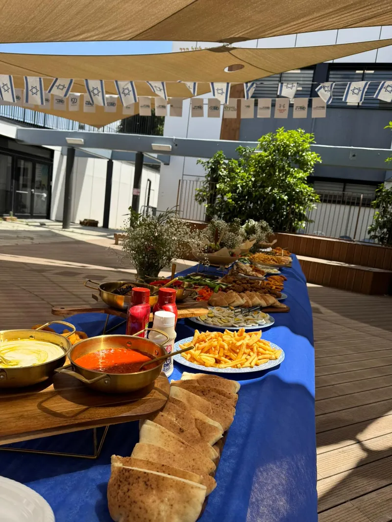 מגש ירקות טריים צבעוני